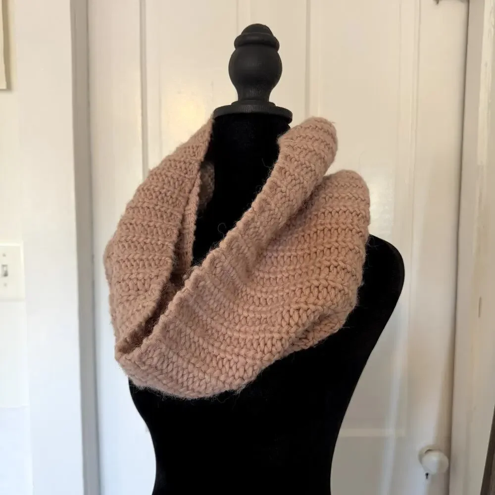 GAP Dusty Pink Knit Infinity Scarf